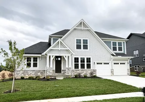 1327 Blueberry Cv, Grove City, OH 43123