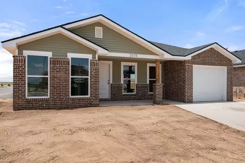 2015 Yellowhouse Ave, Wolfforth, TX 79382