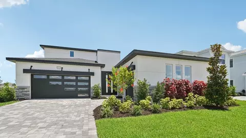 Exterior - 8308 Golden Beach Ct, Parrish, FL 34219 photo 8 of 16