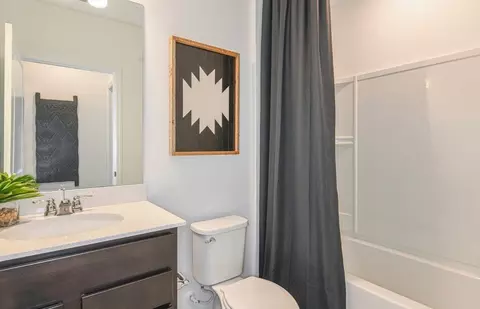 Bath - 16813 Harmony River Ln, Parrish, FL 34219 photo 1 of 2
