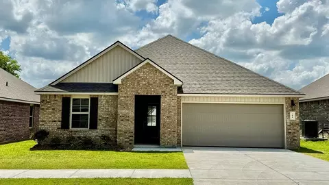 106 Lake Oak Dr, Lafayette, LA 70507