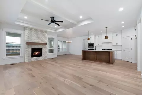 Living - 6000 Id-16, Eagle, ID 83616 photo 1 of 2