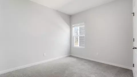 Bedroom - 1795 Pumpkin Ridge Rd, Circleville, OH 43113 photo 10 of 25