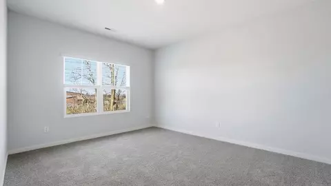 Bedroom - 1795 Pumpkin Ridge Rd, Circleville, OH 43113 photo 1 of 25