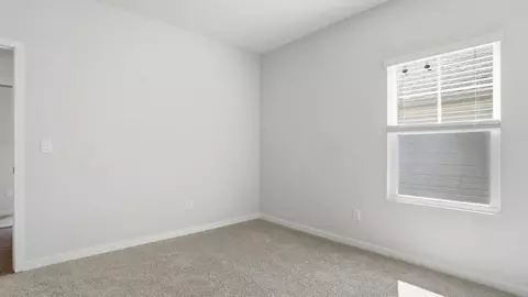 Bedroom - 1795 Pumpkin Ridge Rd, Circleville, OH 43113 photo 8 of 25