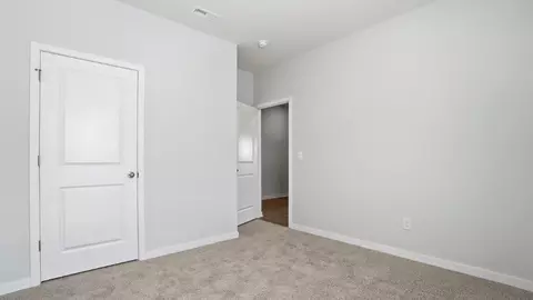 Bedroom - 1795 Pumpkin Ridge Rd, Circleville, OH 43113 photo 9 of 25