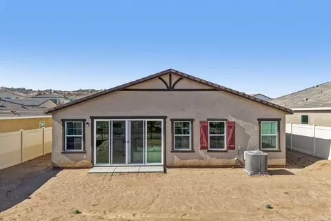 Exterior - 27329 Dunite Dr, Perris, CA 92571 photo 5 of 6