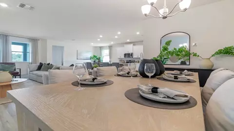 Dining - 325 E Merimont Ln, Ormond Beach, FL 32174 photo 2 of 4