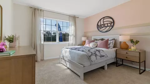 Bedroom - 325 E Merimont Ln, Ormond Beach, FL 32174 photo 1 of 10