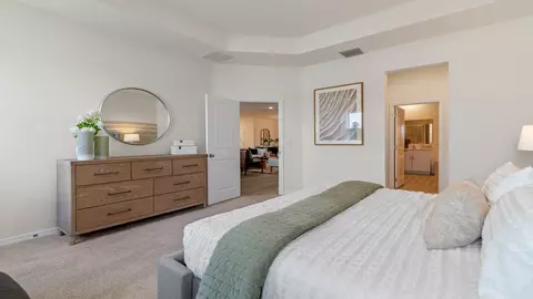 Bedroom - 325 E Merimont Ln, Ormond Beach, FL 32174 photo 7 of 10