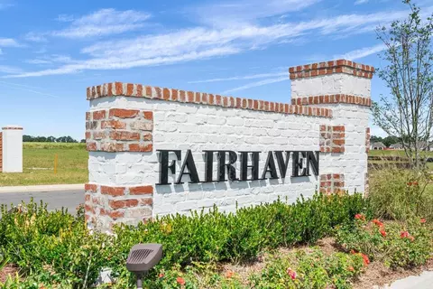 107 Fairdale Dr, Youngsville, LA 70592