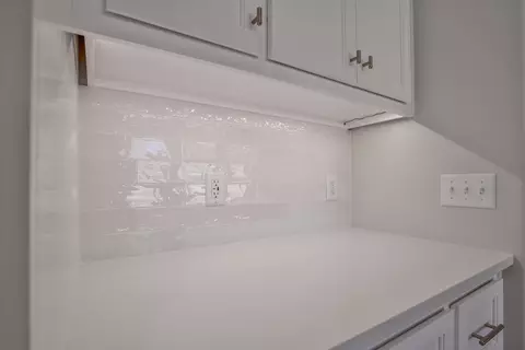 Kitchen - 2920 E Northampton St, Broken Arrow, OK 74014 photo 6 of 13