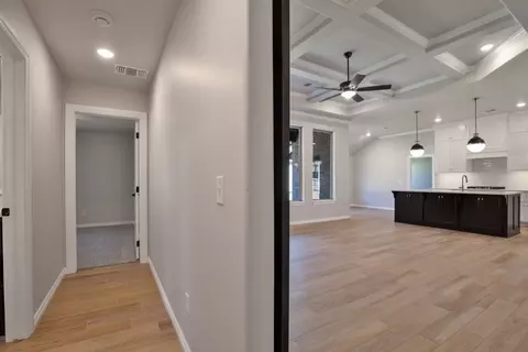 Entry Way - 2920 E Northampton St, Broken Arrow, OK 74014 photo 2 of 4