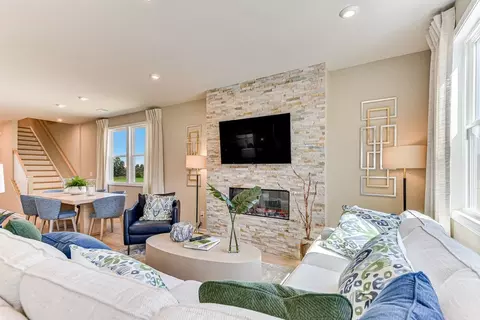 Living - 5334 Proper Ct, North Augusta, SC 29860 photo 2 of 8
