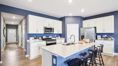 Kitchen - 5765 Chadwick Dr, Pendleton, IN 46064 photo 6 of 7