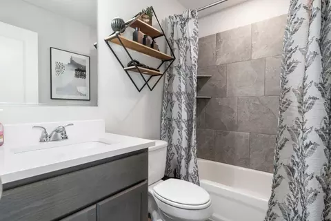 Bath - 11101 Pallasite Dr, Lorena, TX 76655 photo 5 of 5