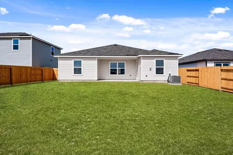 Exterior - 16004 Tassel Br, Lytle, TX 78052 photo 3 of 9