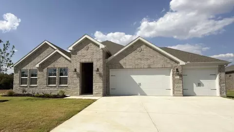 9513 Dugout Dr, Aubrey, TX 76227
