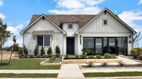 305 Randall Pl, Rockdale, TX 76567