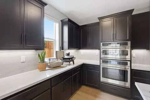 Kitchen - 5669 Wildrye Ln, Antioch, CA 94531 photo 5 of 6