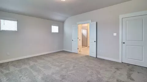 Bedroom - 2719 Echinacea Path, Converse, TX 78109 photo 2 of 14