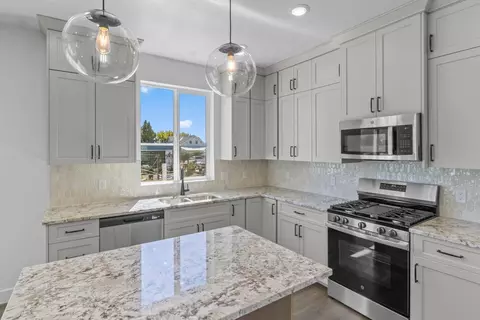 Kitchen - 906 E 120 N, Tremonton, UT 84337 photo 2 of 2