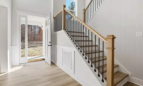 Entry Way - 12420 Coalboro Rd, Chesterfield, VA 23838 photo 5 of 10