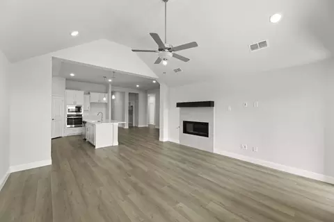 Living - 306 Shadow Ridge Rd, Rockwall, TX 75087 photo 2 of 4