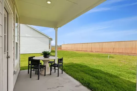 Exterior - 207 Ruby Ford Dr, Cove, TX 77523 photo 5 of 8