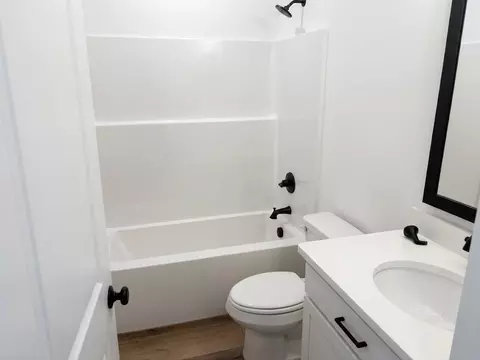 Bath - 2975 Houston Place Dr, Crestview, FL 32539 photo 1 of 3