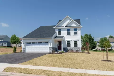 5893 Buchanan Dr, Mercersburg, PA 17236