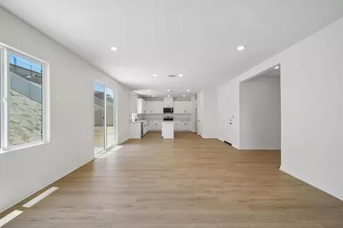 Living - 27379 Dunite Dr, Perris, CA 92571 photo 2 of 2