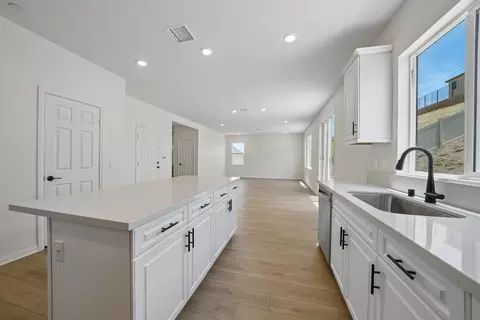 Entry Way - 27379 Dunite Dr, Perris, CA 92571 photo 2 of 2