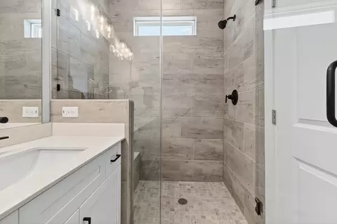 Bath - 581 Bandon Aly, Cary, NC 27513 photo 4 of 6
