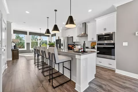 Kitchen - 581 Bandon Aly, Cary, NC 27513 photo 4 of 5