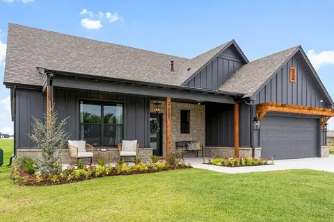 Exterior - 31042 E 65th Pl S, Broken Arrow, OK 74014 photo 8 of 15