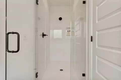 Bath - 31042 E 65th Pl S, Broken Arrow, OK 74014 photo 8 of 10