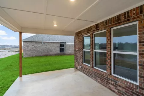 Exterior - 31042 E 65th Pl S, Broken Arrow, OK 74014 photo 6 of 15