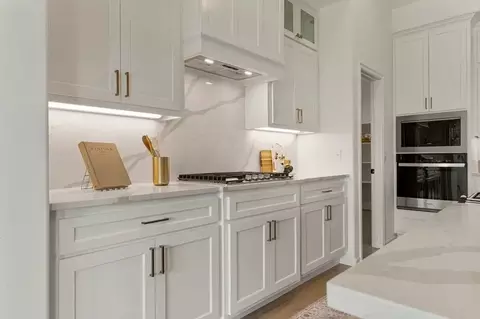 Kitchen - 31042 E 65th Pl S, Broken Arrow, OK 74014 photo 7 of 11