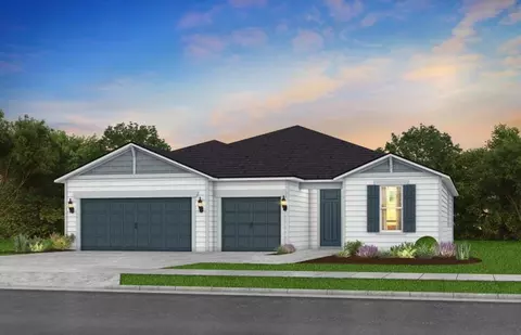 3395 Americana Dr, Green Cove Springs, FL 32043