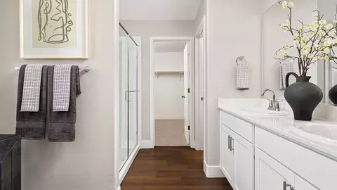 Bath - 1413 Founders Point Dr, Modesto, CA 95356 photo 2 of 12