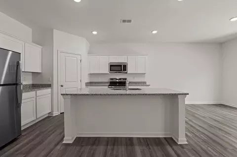 Kitchen - 907 Declaration Dr, Nevada, TX 75173 photo 3 of 4