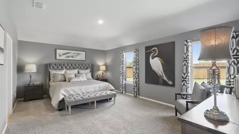 Bedroom - 304 Blanco Dr, Azle, TX 76020 photo 22 of 25