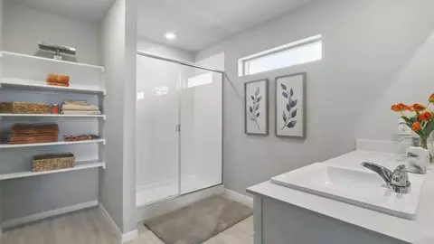 Bath - 304 Blanco Dr, Azle, TX 76020 photo 8 of 11