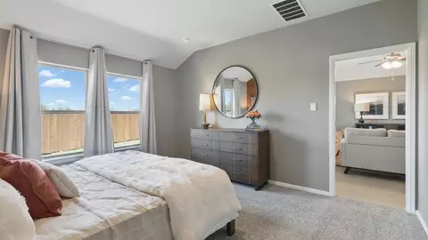Bedroom - 304 Blanco Dr, Azle, TX 76020 photo 21 of 25