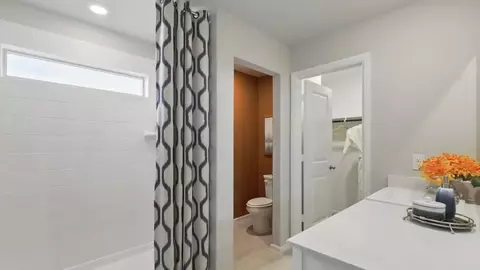Bath - 304 Blanco Dr, Azle, TX 76020 photo 5 of 11