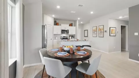 Dining - 304 Blanco Dr, Azle, TX 76020 photo 6 of 8