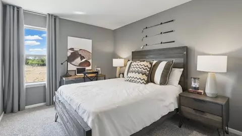 Bedroom - 304 Blanco Dr, Azle, TX 76020 photo 17 of 25