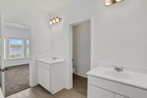 Bath - 43 Wineberry Ln, Saint Augustine, FL 32092 photo 1 of 2