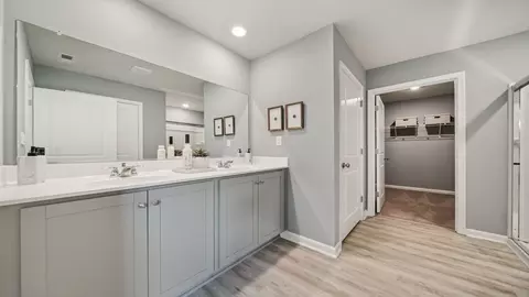 Entry Way - 5001 Melanie Ct, Suffolk, VA 23434 photo 4 of 5